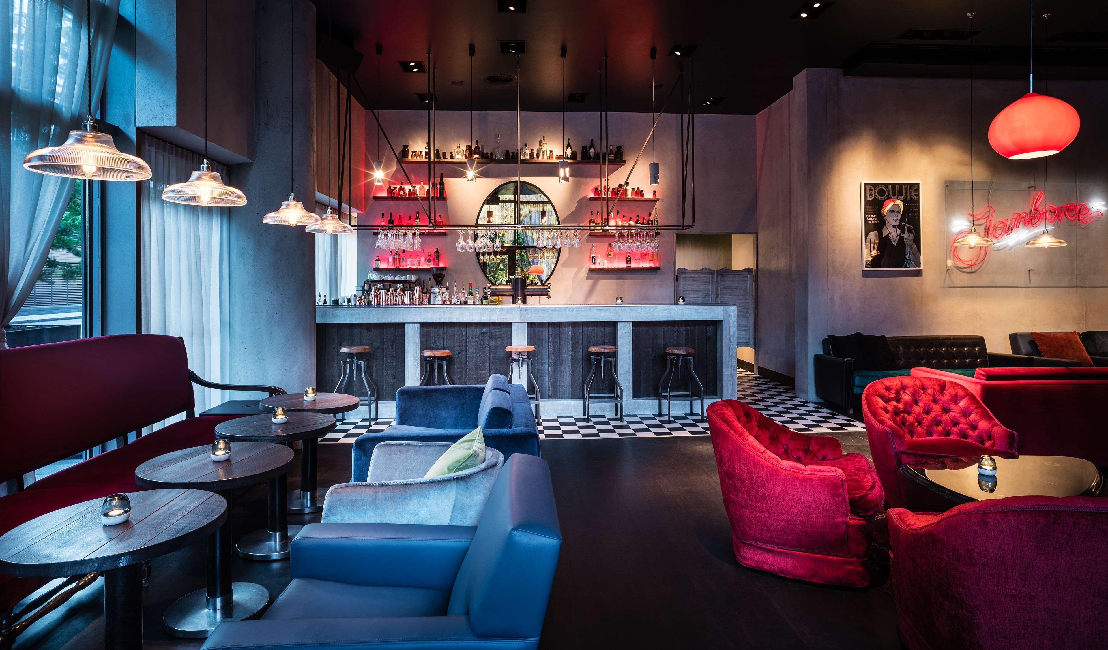 Grand Hyatt Berlin Hotel Екстериор снимка The bar at the Standard East Village