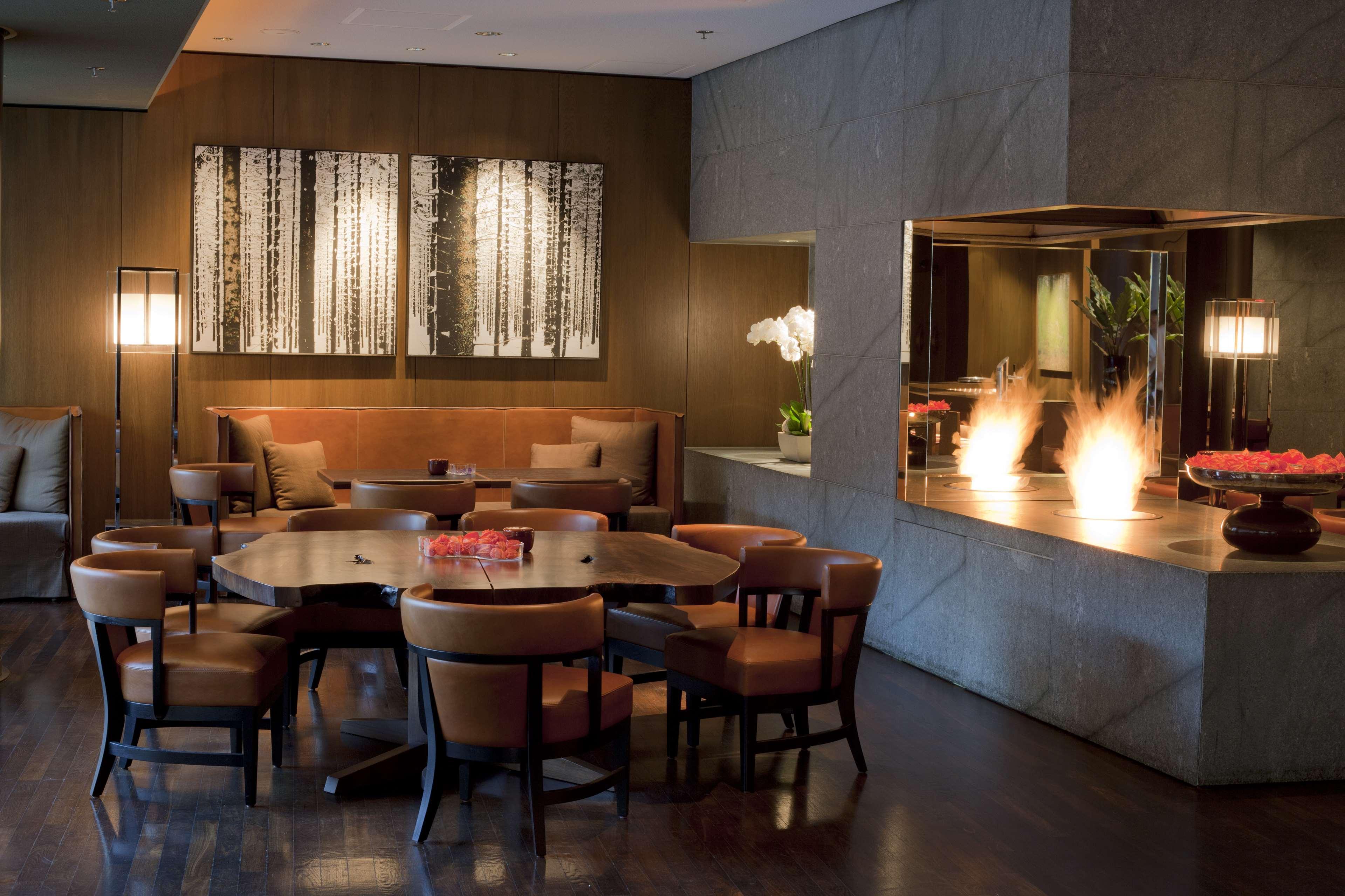 Grand Hyatt Berlin Hotel Екстериор снимка The interior of the lounge