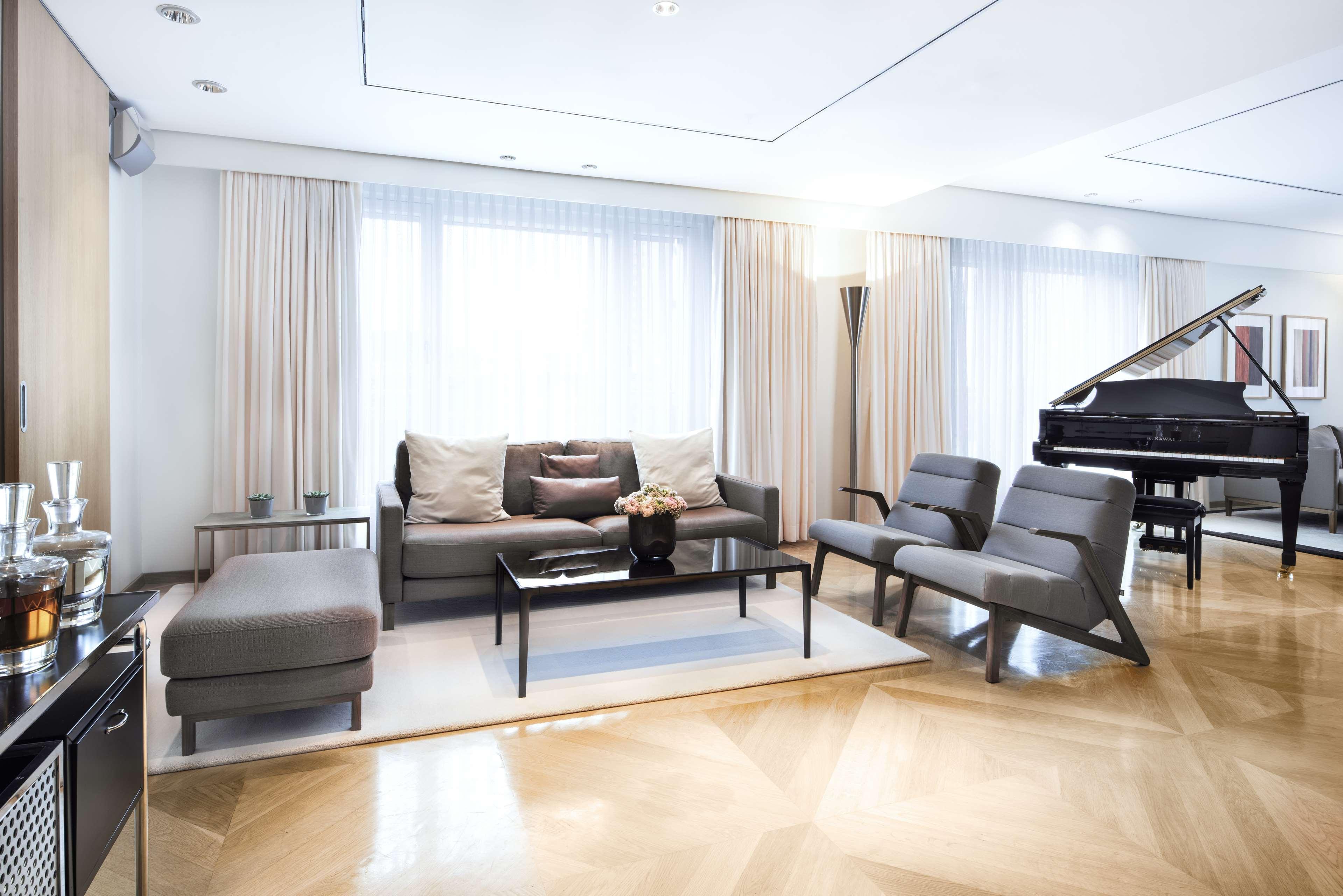 Grand Hyatt Berlin Hotel Екстериор снимка A living room
